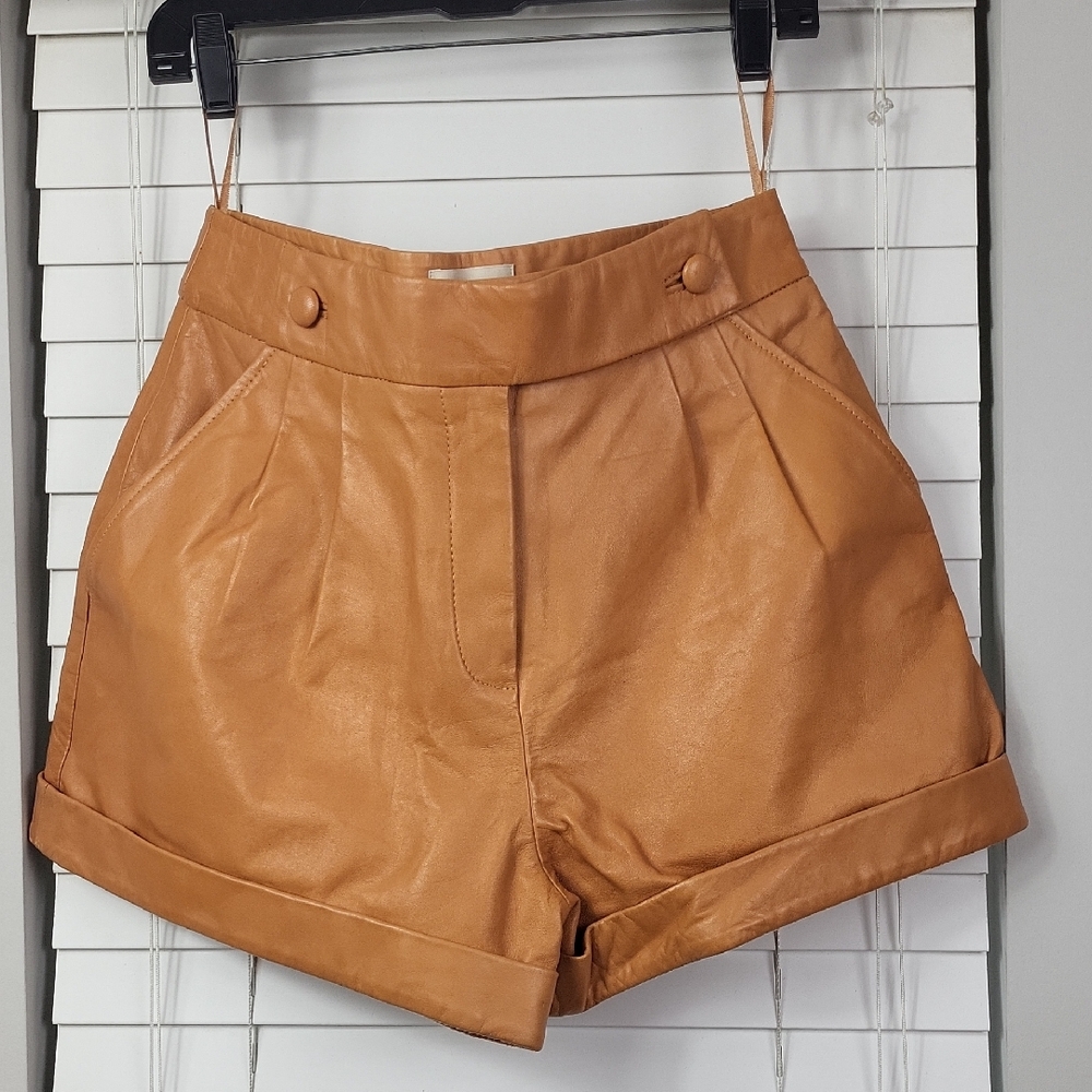 Sezane William Orange Lamb Leather High-Waist Cuffed Shorts. Size 6 - Picture 4 of 14
